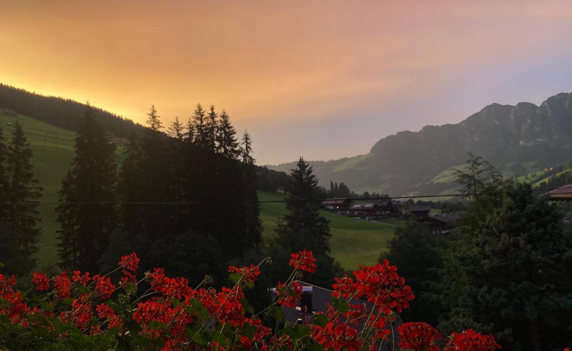Apartamento Haus Hislop Inneralpbach Exterior foto
